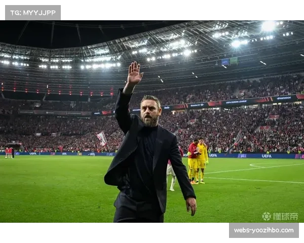 帕雷德斯领导巴萨后防组织 沟通与位置感俱佳 帕雷德斯领导巴萨后防组织 沟通与位置感俱佳